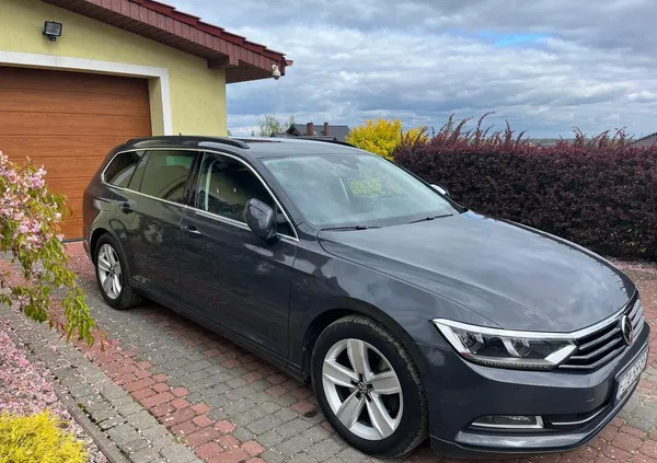 volkswagen Volkswagen Passat cena 75000 przebieg: 178000, rok produkcji 2019 z Skoczów